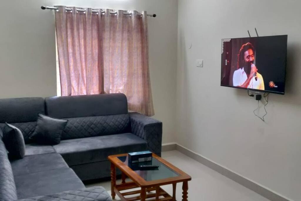 Servostay 2 Bhk Fully Furnished In Hafeezpet #302 Hyderabad Exterior foto
